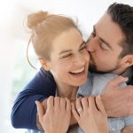 10 façons secrètes de rendre un homme profondément obsédé par vous en utilisant la psychologie