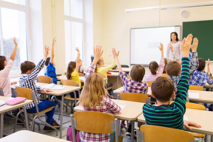 6 choses à apprendre à vos enfants qu’ils n’apprendront pas dans une salle de classe