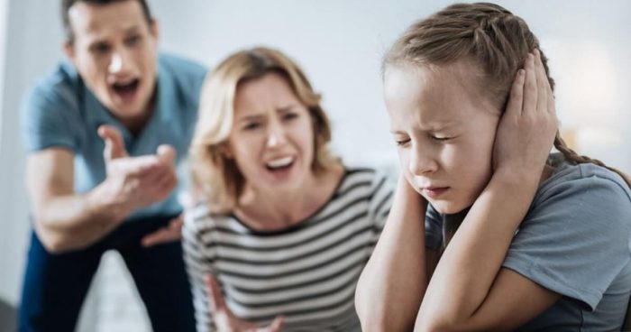 8 signes indiquant que vous êtes un parent toxique